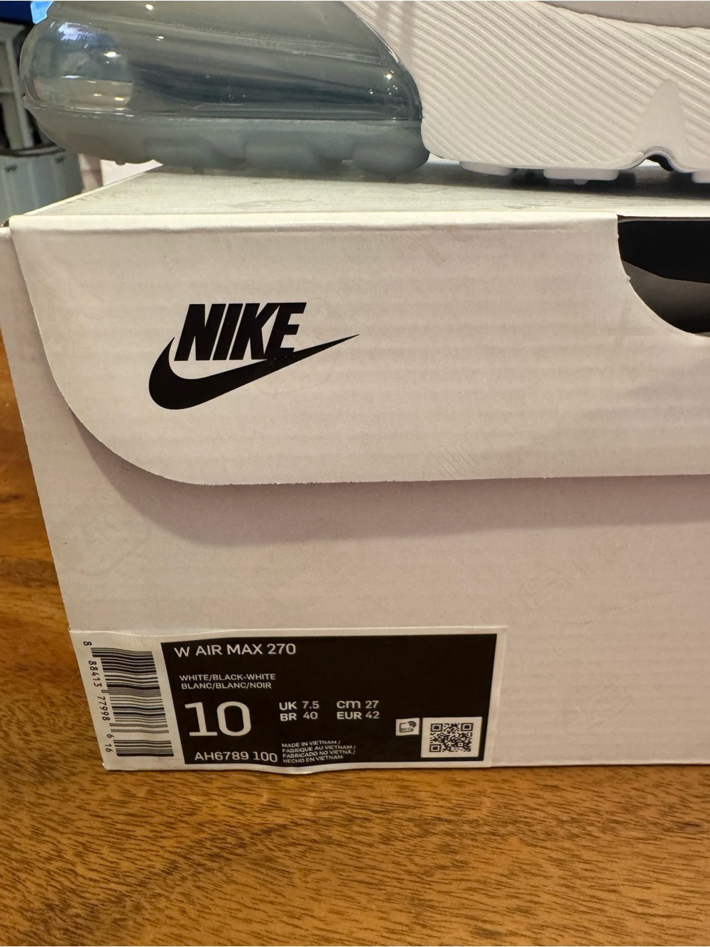 Women’s Nike Air Max 270 brand new never worn - Picture 2 of 5